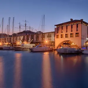 Nh Collection Marina Hotel